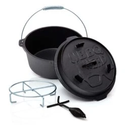 BBQ-Nerd© Dutch Oven "Professional" 4,2L Mit Ständer | Bereits Eingebrannt | Gusseisen Feuertopf Mit Deckel Und Integr. Bratpfanne und Deckelheber